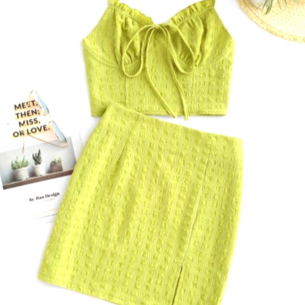 💢SOLD💢 Tied Seersucker Slit Smocked Two Piece Skirt Set -